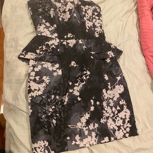 H&m - floral peplum dress - 8 - euc
